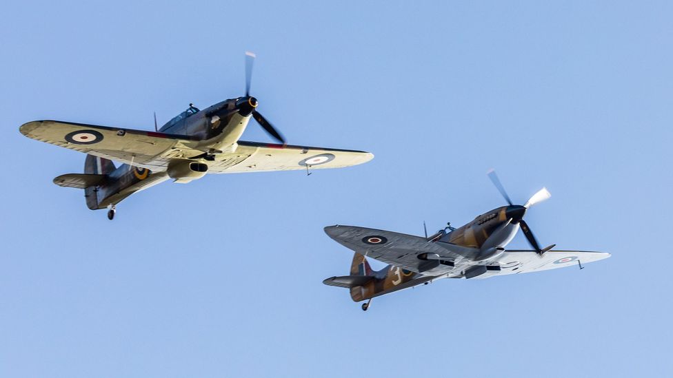 Difference Between a Spitfire and a Hurricane history